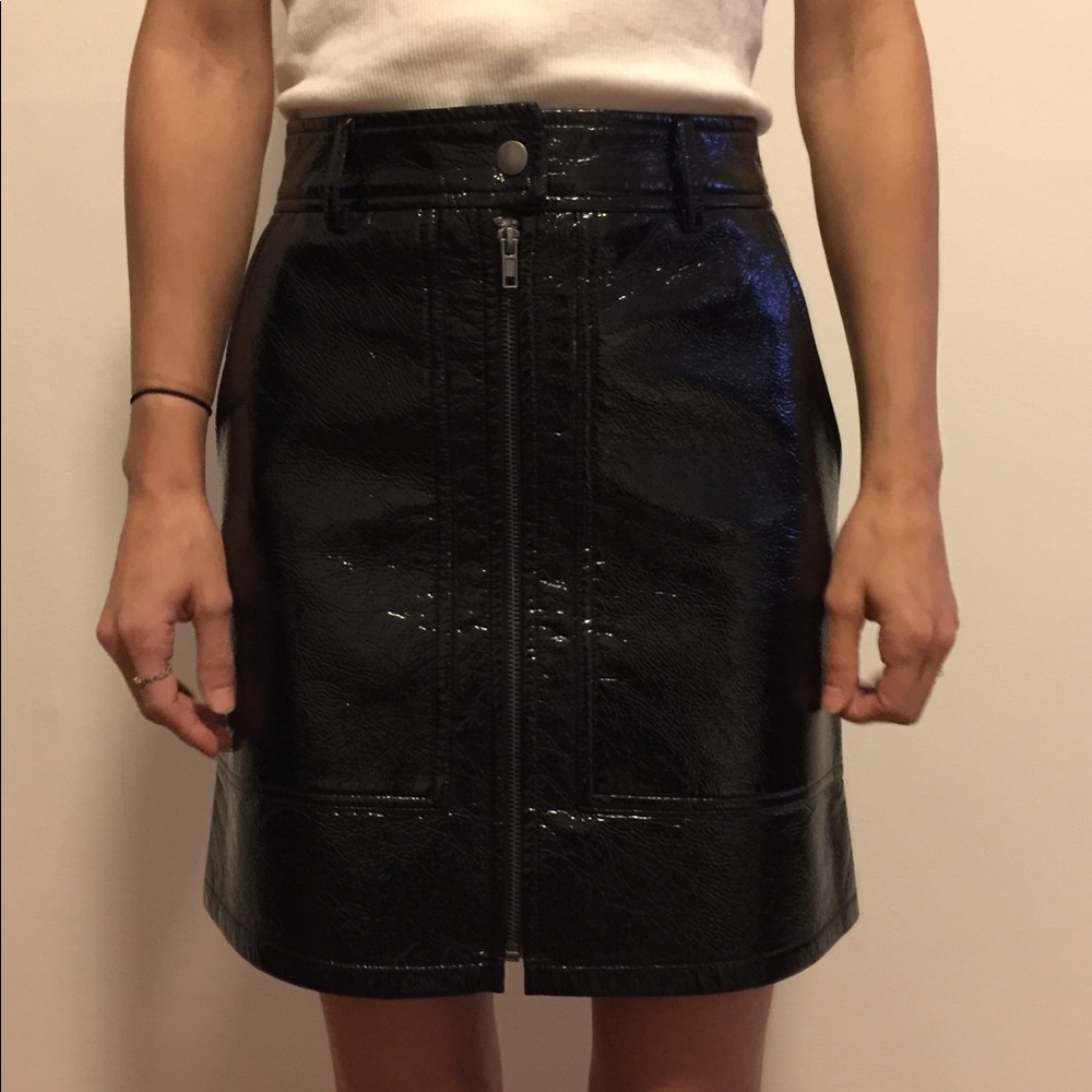 H&M faux patent leather skirt size 4, NWT